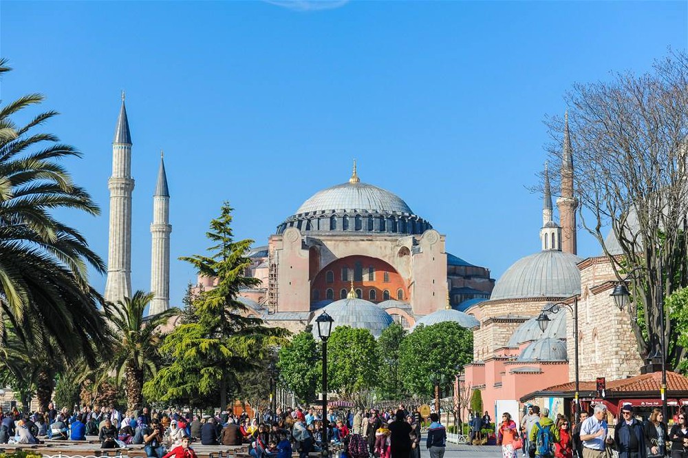 获土耳其护照后，选择哪个地区更合适？